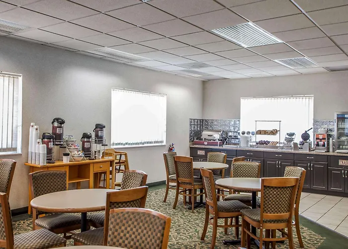 Hotel Comfort I-74 Peoria