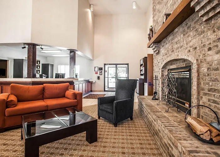 Hotel Comfort I-74