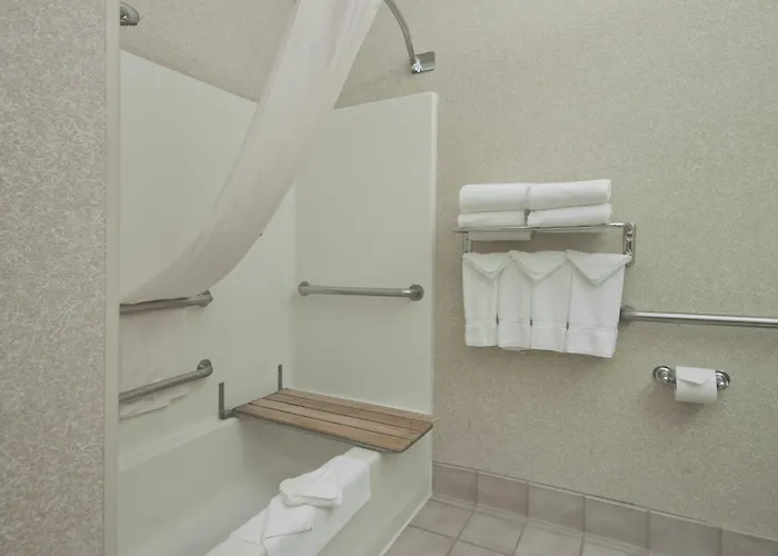 Hotel Comfort I-74 4*