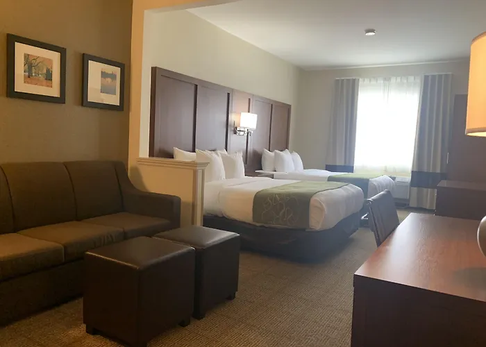 Comfort I-74 Hotel Peoria