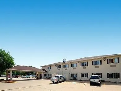 Comfort I-74 Hotel 4*